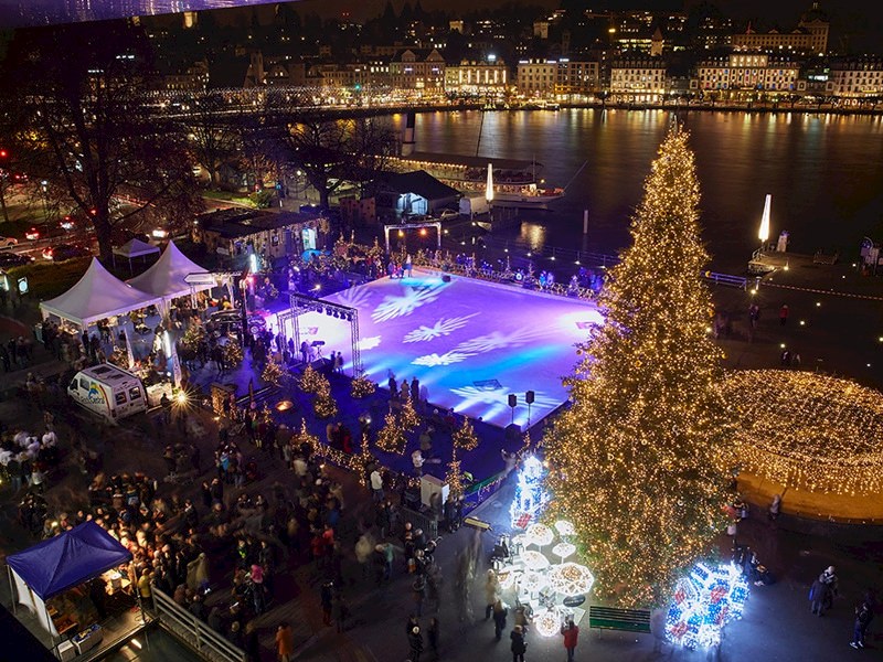 Discover the most beautiful skating rinks in the world in our picture gallery.