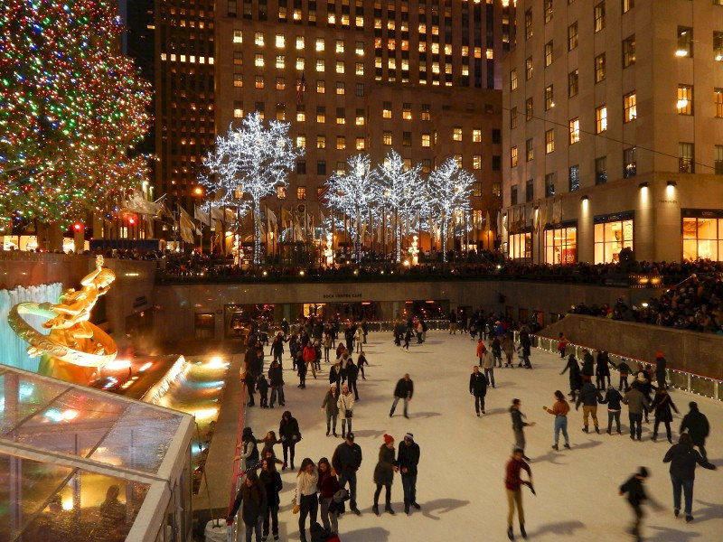 Discover the most beautiful skating rinks in the world in our picture gallery.