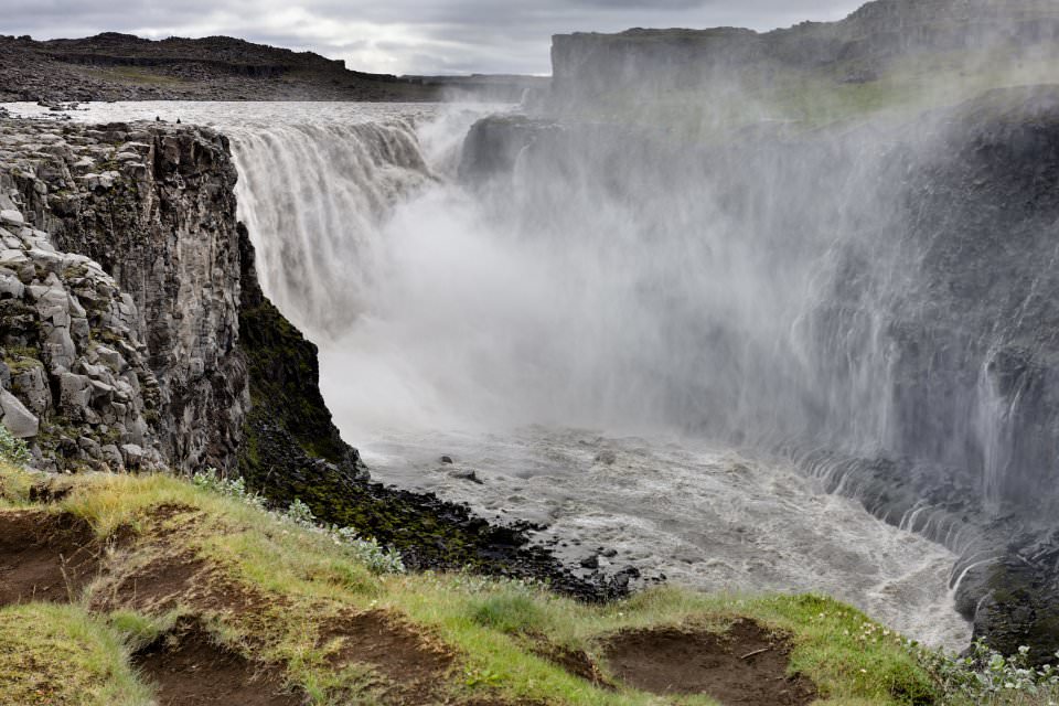 dettifoss wasserfall island 33602096 - FACES.ch