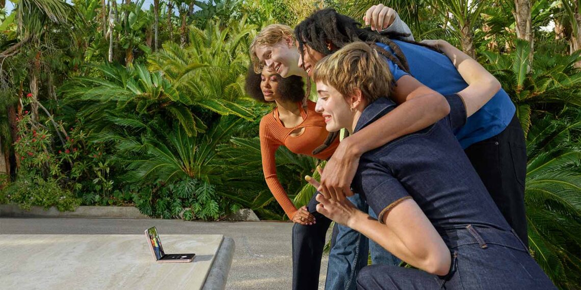 Jetzt bei mobilezone: das neue Samsung Galaxy Z Flip4