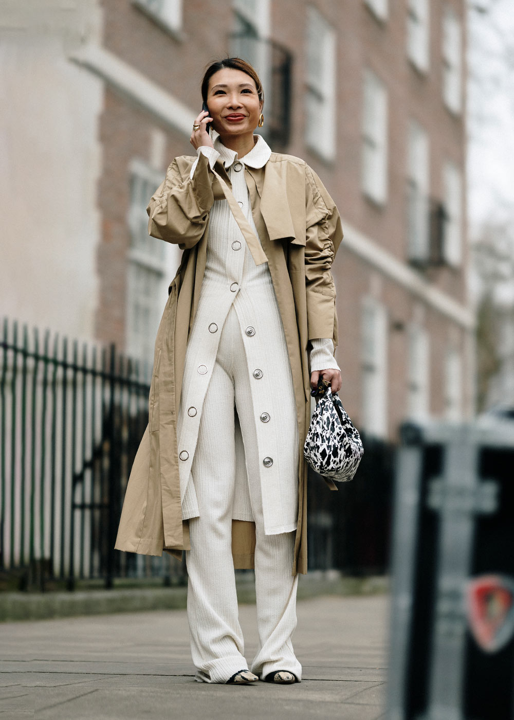 Street Style: Beige