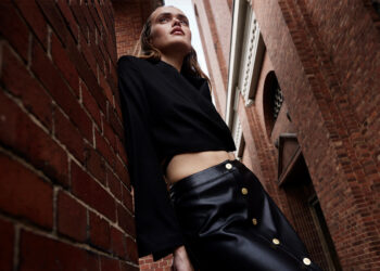 Waiting for The Moment by Verena Knemeyer Teaser