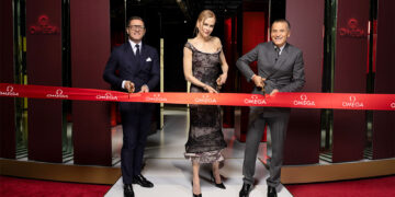 Eröffnung der Ausstellung Planet Omega in New York Teaser