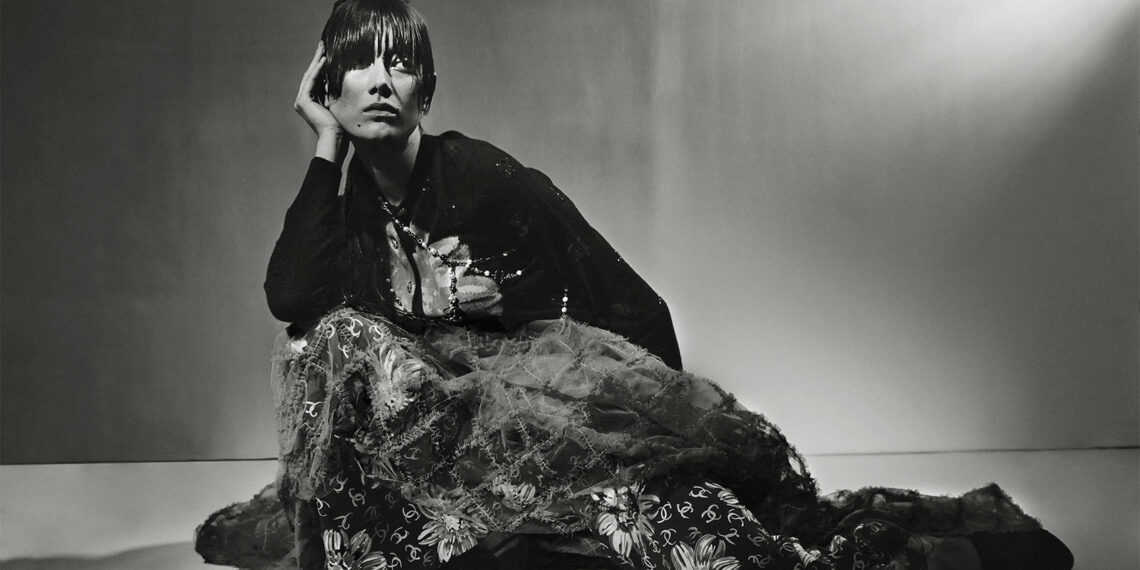 X-tra by Valérie Mathilde Teaser