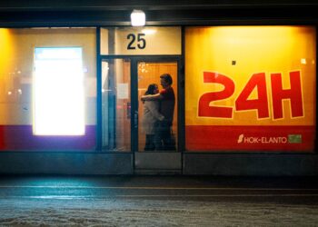 Voyeur: Straßenfotograf Kasperi Kropsu lädt uns ein in seine Welt Teaser