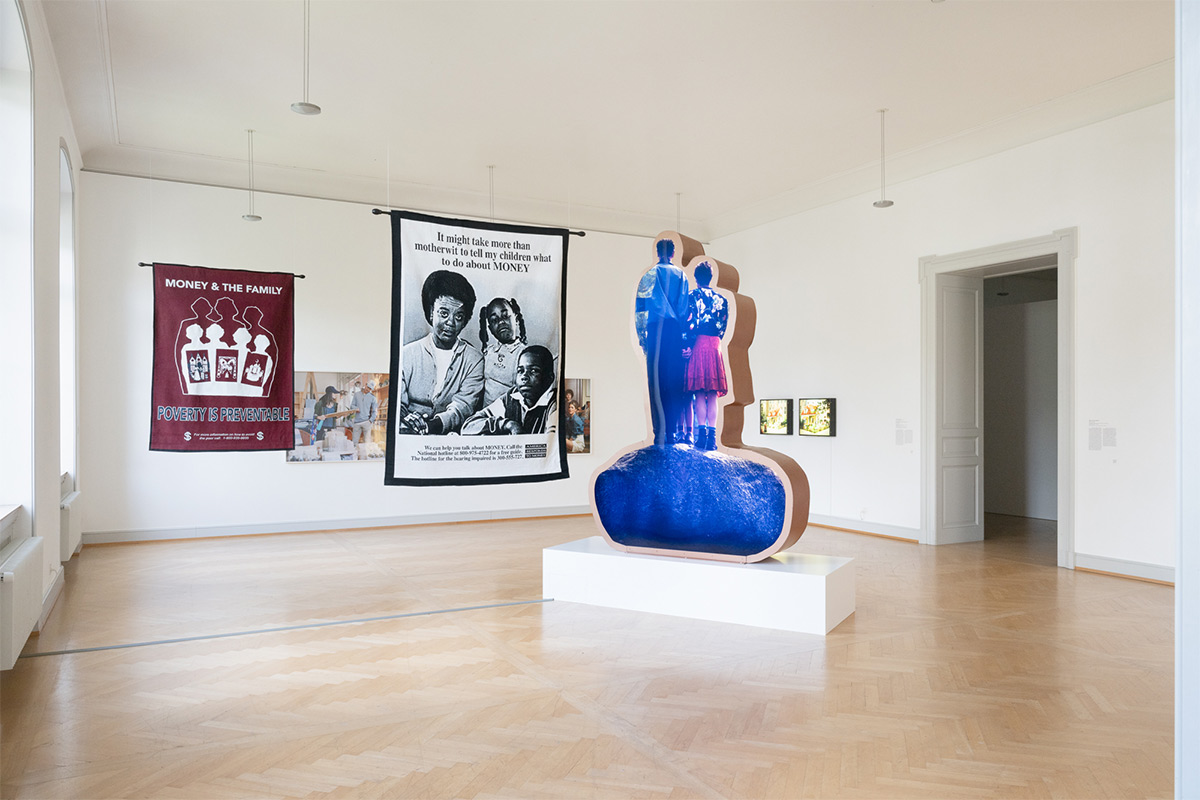 Burning Down the House: Familie neu denken im Kunstmuseum St. Gallen