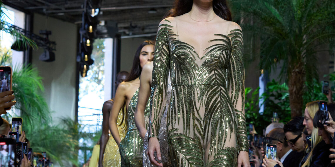 Elie Saab Frühling/Sommer 2025: Ideal für ’nen coolen Urlaub in der Wildnis
