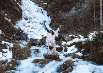 Frozen Allure by Robert Larsen