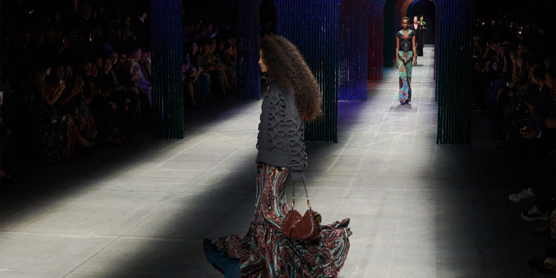 Etro Herbst/Winter 2026/27: Boho meets Britain