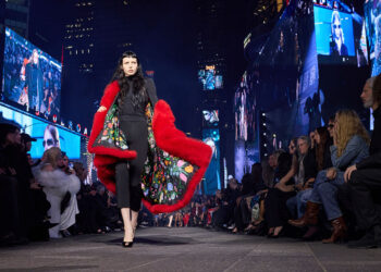 Ciao NYC, sono Gucci: Resort 2027 Collection erobert Times Square