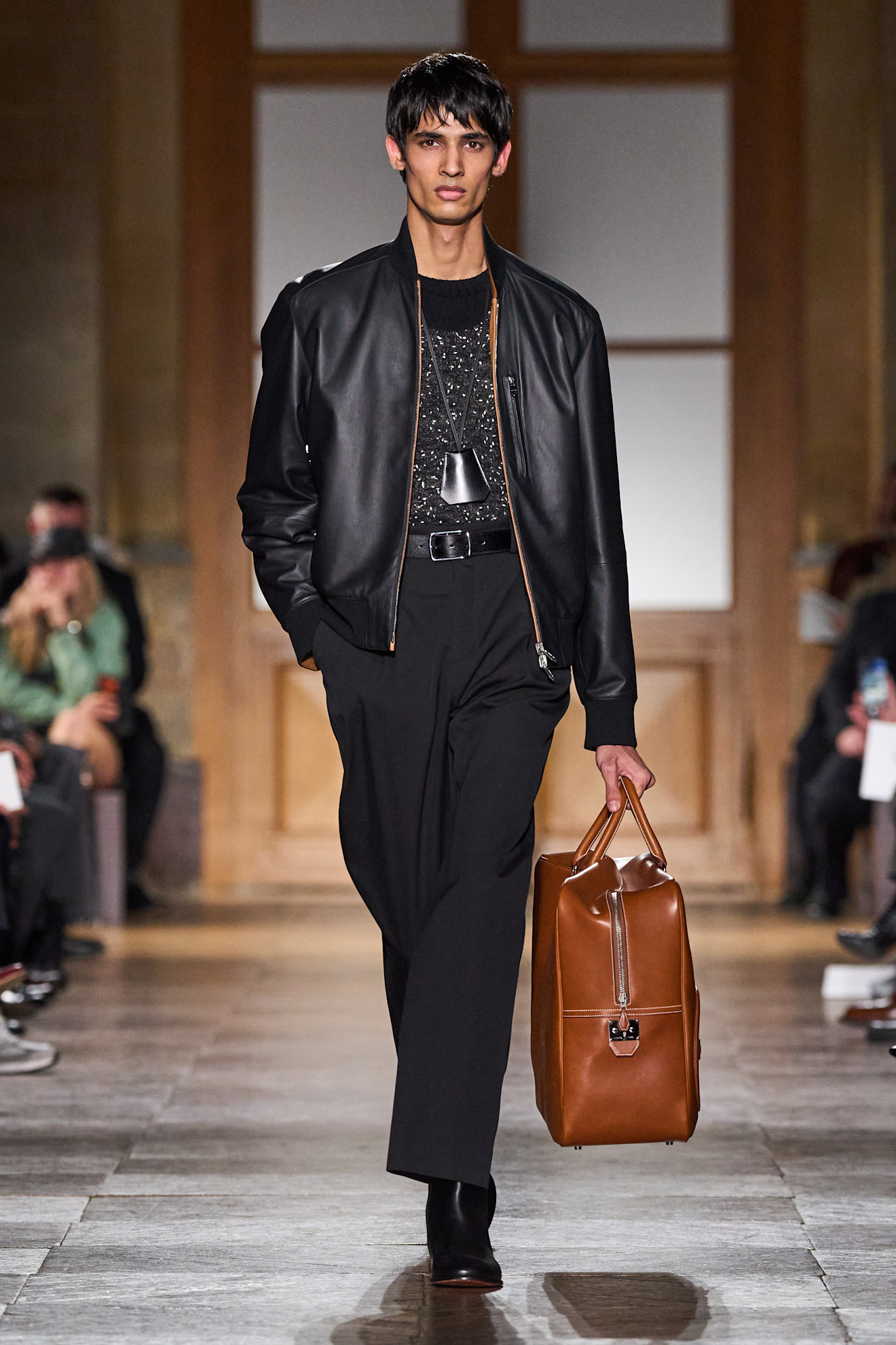 Schwarzer Lederblouson aus der Herrenkollektion von Hermès